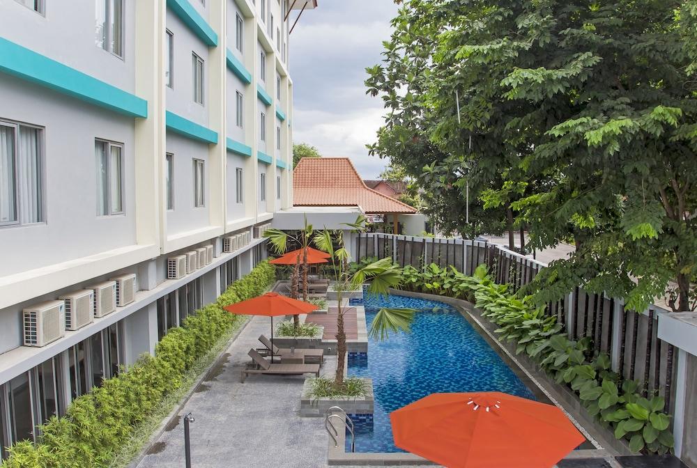 Burza Hotel Yogyakarta Dış mekan fotoğraf