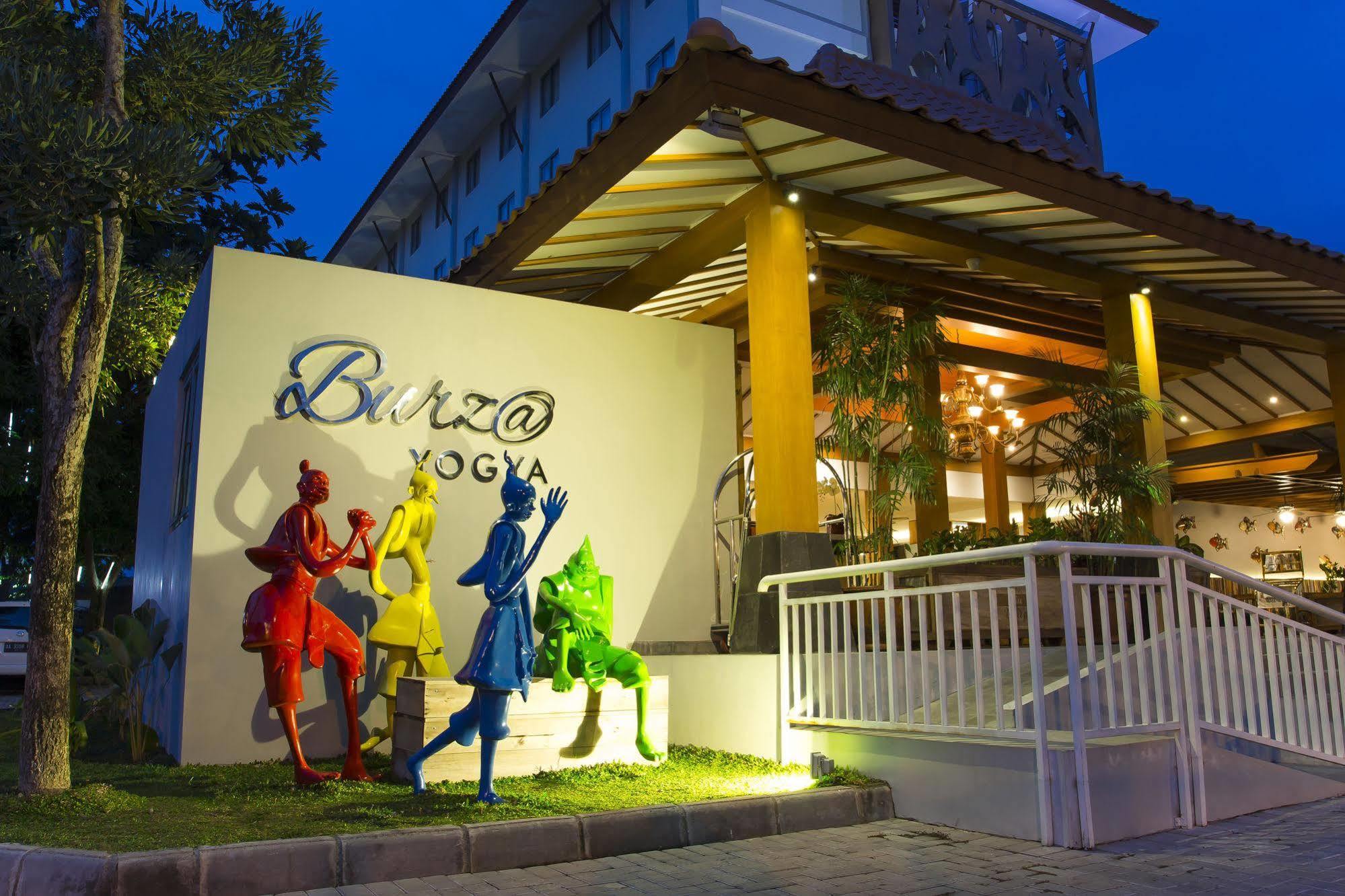 Burza Hotel Yogyakarta Dış mekan fotoğraf